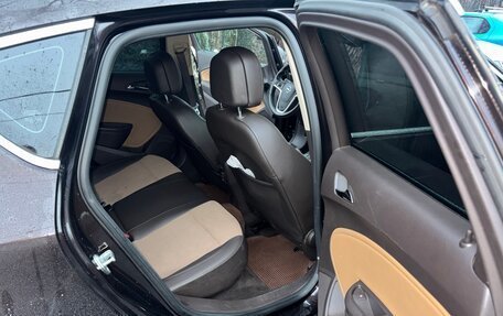 Opel Astra J, 2014 год, 700 000 рублей, 10 фотография