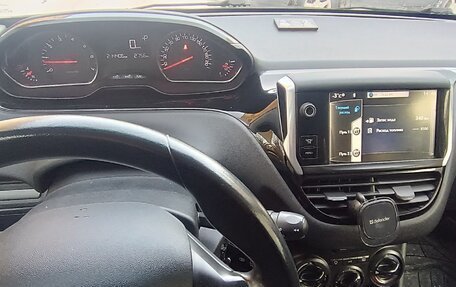 Peugeot 208 II, 2013 год, 620 000 рублей, 12 фотография