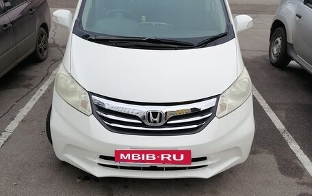 Honda Freed I, 2012 год, 1 550 000 рублей, 7 фотография