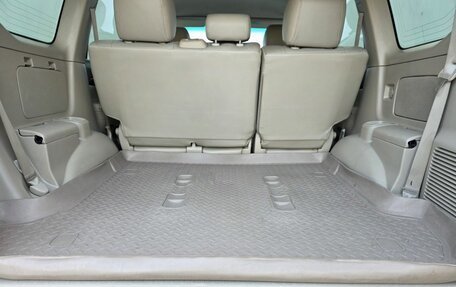 Toyota Land Cruiser Prado 120 рестайлинг, 2006 год, 1 780 000 рублей, 20 фотография