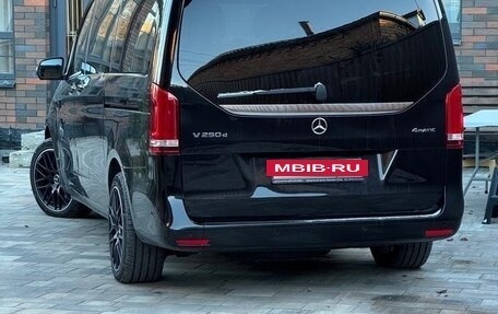 Mercedes-Benz V-Класс, 2016 год, 4 600 000 рублей, 4 фотография