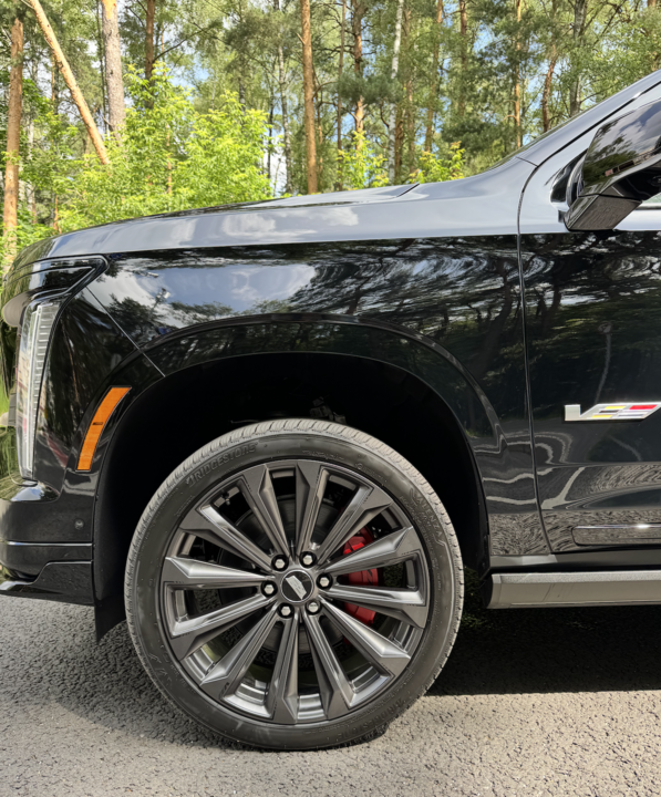 Cadillac Escalade V, 2025 год, 26 800 000 рублей, 6 фотография