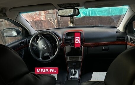 Toyota Avensis III рестайлинг, 2006 год, 800 000 рублей, 10 фотография