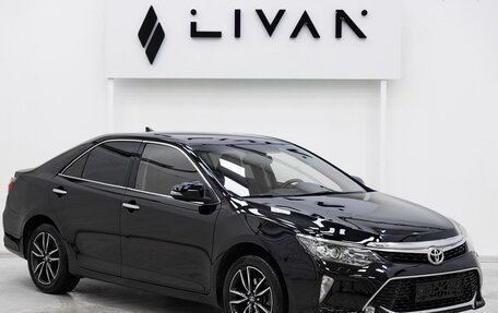 Toyota Camry, 2018 год, 2 099 000 рублей, 1 фотография