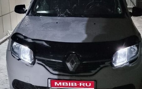 Renault Logan II, 2016 год, 600 000 рублей, 1 фотография