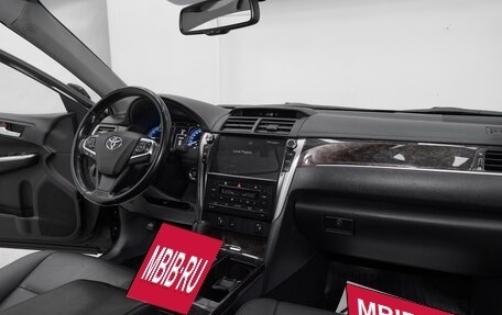 Toyota Camry, 2018 год, 2 099 000 рублей, 8 фотография