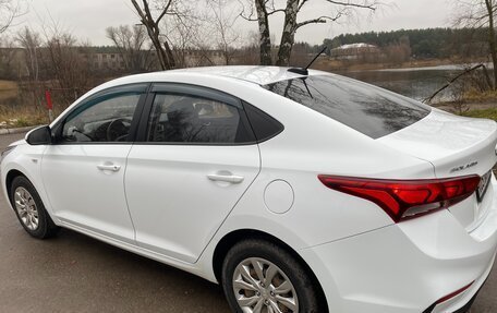 Hyundai Solaris II рестайлинг, 2020 год, 1 000 000 рублей, 2 фотография