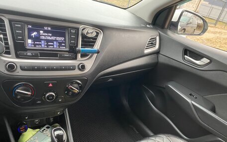 Hyundai Solaris II рестайлинг, 2020 год, 1 000 000 рублей, 13 фотография