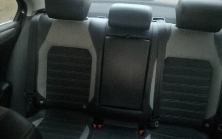 Volkswagen Jetta VI, 2012 год, 690 000 рублей, 11 фотография