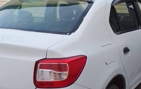 Renault Logan II, 2016 год, 600 000 рублей, 5 фотография