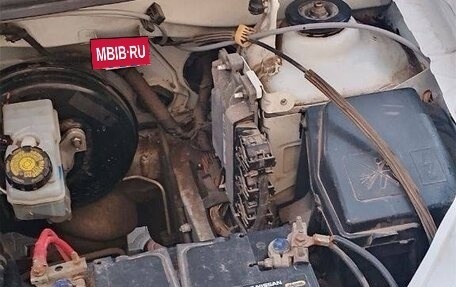 Renault Logan II, 2016 год, 600 000 рублей, 10 фотография