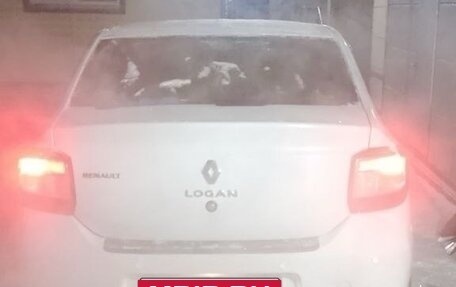 Renault Logan II, 2016 год, 600 000 рублей, 2 фотография