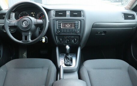 Volkswagen Jetta VI, 2015 год, 1 299 000 рублей, 6 фотография