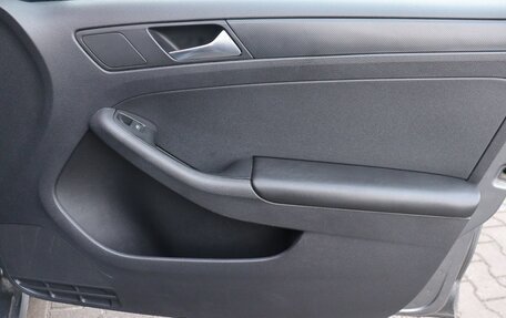 Volkswagen Jetta VI, 2015 год, 1 299 000 рублей, 13 фотография