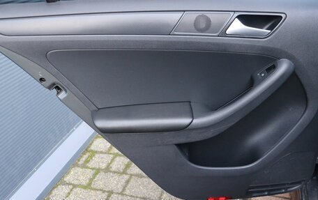 Volkswagen Jetta VI, 2015 год, 1 299 000 рублей, 14 фотография