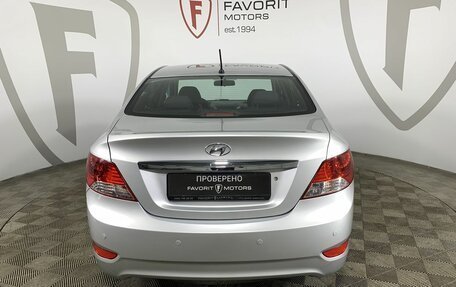 Hyundai Solaris II рестайлинг, 2010 год, 699 000 рублей, 3 фотография