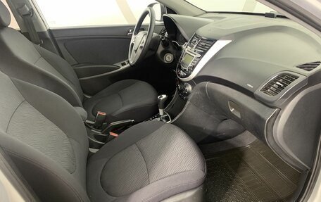 Hyundai Solaris II рестайлинг, 2010 год, 699 000 рублей, 13 фотография