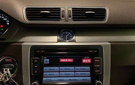 Volkswagen Passat B7, 2011 год, 1 195 000 рублей, 13 фотография