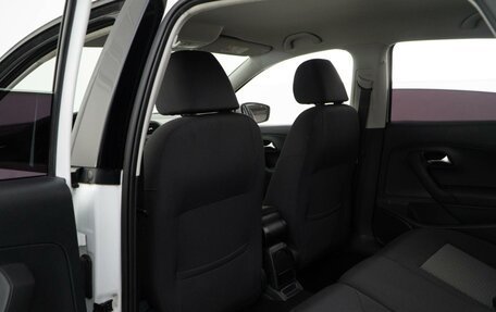 Volkswagen Polo VI (EU Market), 2015 год, 898 097 рублей, 11 фотография