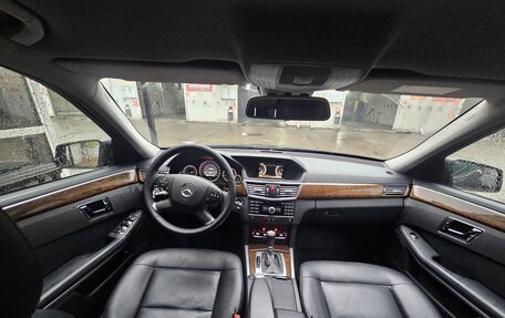 Mercedes-Benz E-Класс, 2010 год, 1 350 000 рублей, 8 фотография