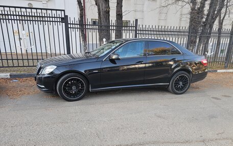 Mercedes-Benz E-Класс, 2010 год, 1 350 000 рублей, 10 фотография