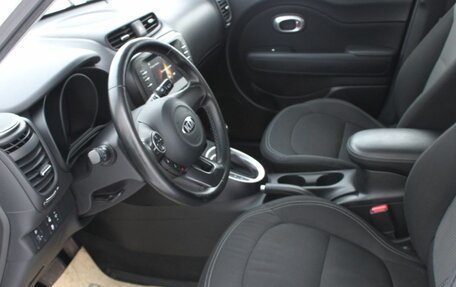 KIA Soul III, 2019 год, 1 600 000 рублей, 10 фотография