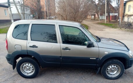 Chevrolet Niva I рестайлинг, 2016 год, 545 000 рублей, 4 фотография