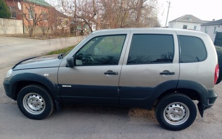 Chevrolet Niva I рестайлинг, 2016 год, 545 000 рублей, 8 фотография
