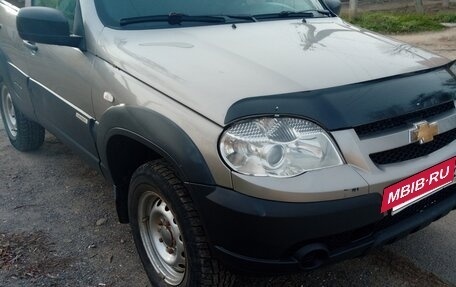 Chevrolet Niva I рестайлинг, 2016 год, 545 000 рублей, 3 фотография