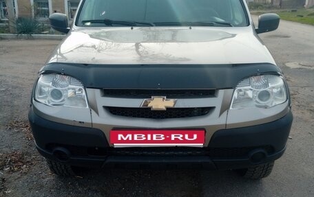 Chevrolet Niva I рестайлинг, 2016 год, 545 000 рублей, 2 фотография