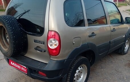 Chevrolet Niva I рестайлинг, 2016 год, 545 000 рублей, 5 фотография