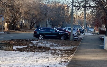 Jaguar F-Pace, 2017 год, 4 500 000 рублей, 3 фотография