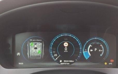 Jaguar F-Pace, 2017 год, 4 500 000 рублей, 26 фотография