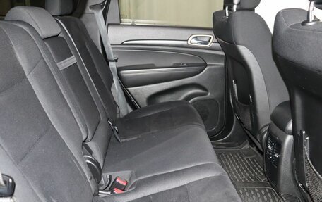 Jeep Grand Cherokee, 2013 год, 2 300 000 рублей, 21 фотография