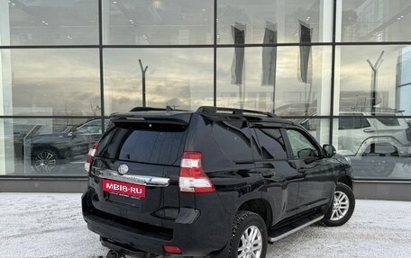 Toyota Land Cruiser Prado 150 рестайлинг 2, 2017 год, 4 250 000 рублей, 5 фотография