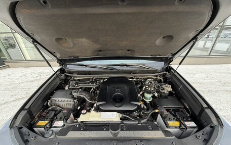 Toyota Land Cruiser Prado 150 рестайлинг 2, 2017 год, 4 250 000 рублей, 13 фотография