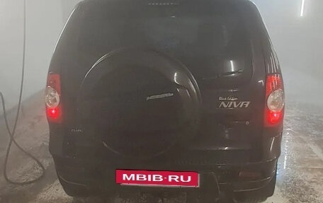 Chevrolet Niva I рестайлинг, 2017 год, 830 000 рублей, 3 фотография