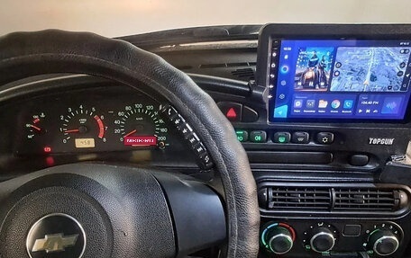 Chevrolet Niva I рестайлинг, 2017 год, 830 000 рублей, 4 фотография