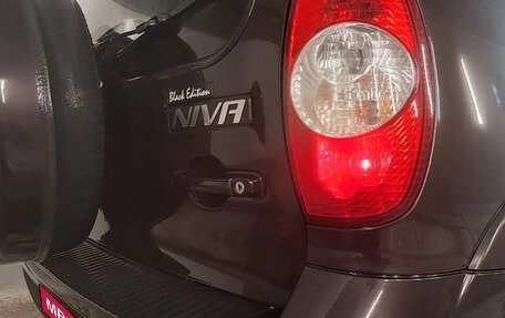 Chevrolet Niva I рестайлинг, 2017 год, 830 000 рублей, 10 фотография