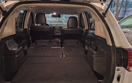 Mitsubishi Outlander III рестайлинг 3, 2018 год, 2 360 000 рублей, 22 фотография