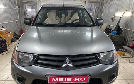 Mitsubishi L200 IV рестайлинг, 2014 год, 920 000 рублей, 1 фотография