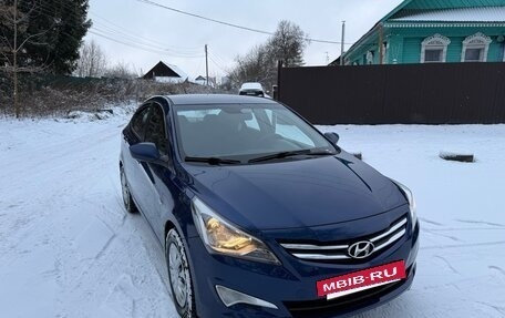 Hyundai Solaris II рестайлинг, 2015 год, 820 000 рублей, 3 фотография