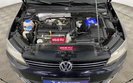 Volkswagen Jetta VI, 2013 год, 899 000 рублей, 4 фотография