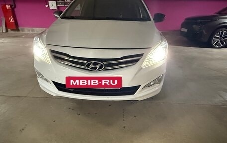 Hyundai Solaris II рестайлинг, 2014 год, 1 050 000 рублей, 2 фотография