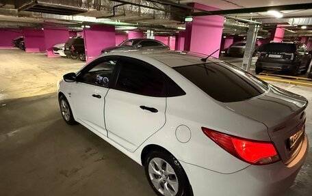 Hyundai Solaris II рестайлинг, 2014 год, 1 050 000 рублей, 5 фотография