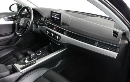 Audi A4, 2017 год, 1 990 000 рублей, 10 фотография