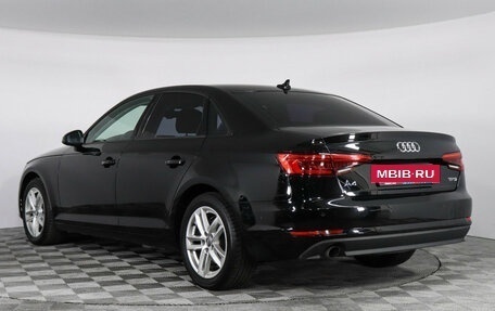 Audi A4, 2017 год, 1 990 000 рублей, 7 фотография