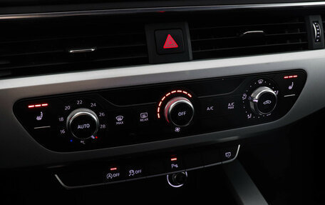 Audi A4, 2017 год, 1 990 000 рублей, 14 фотография