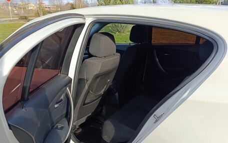 BMW 1 серия, 2010 год, 680 000 рублей, 7 фотография