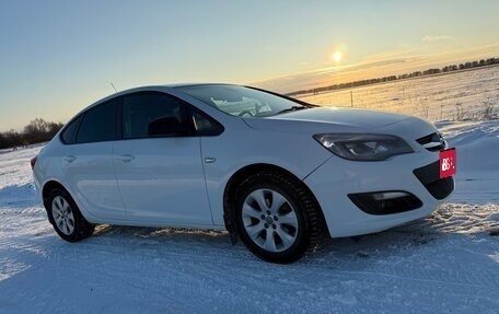 Opel Astra J, 2013 год, 650 000 рублей, 1 фотография
